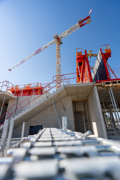 Chantier campus Orange à Balma avec banche SATECO